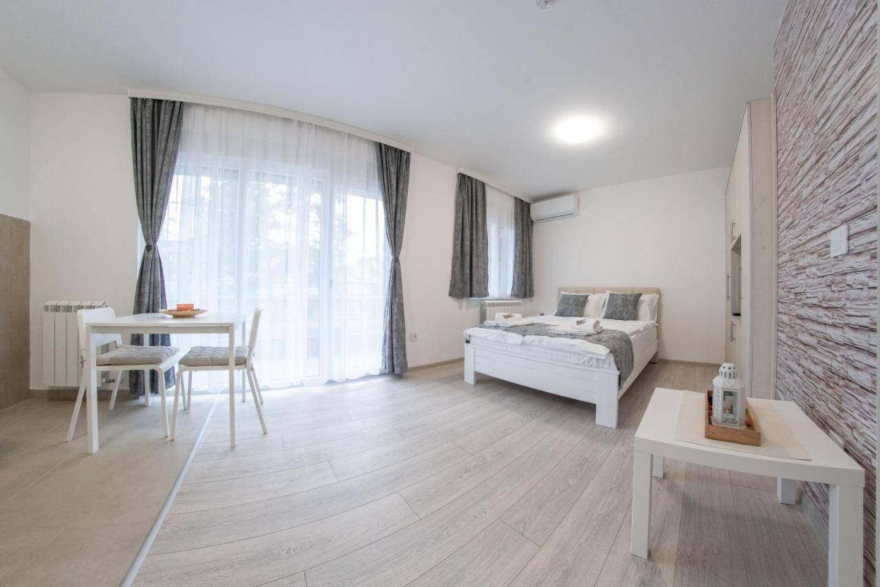 Pegasus Apartments Beograd Bagian luar foto
